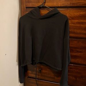 cropped hoodie